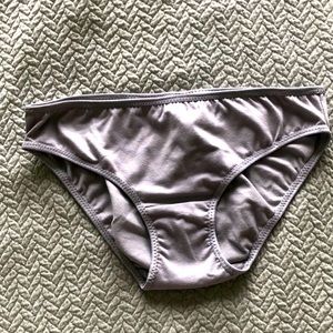 Eco friendly cotton sz6 simple bikini panties NWOT